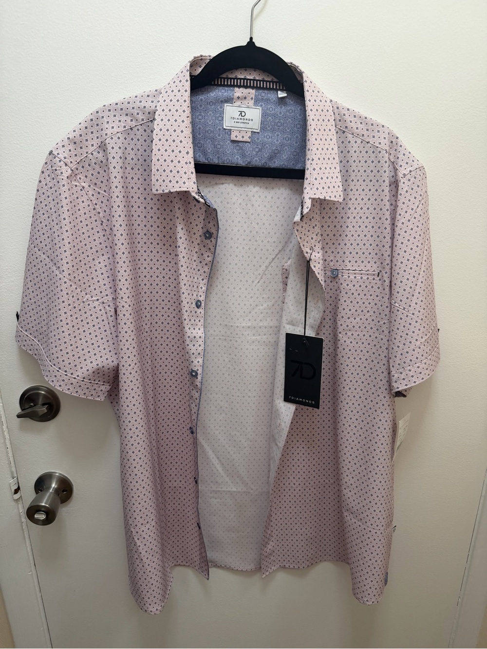 7 Diamonds Men's Light Pink Short Sleeve Button Down with Micro Pattern